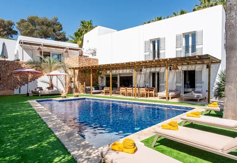 Luxury Villa Rentals